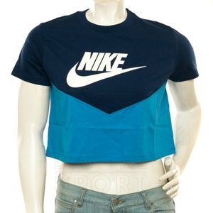 Nike Heritage Sportswear Cropped T-Shirt